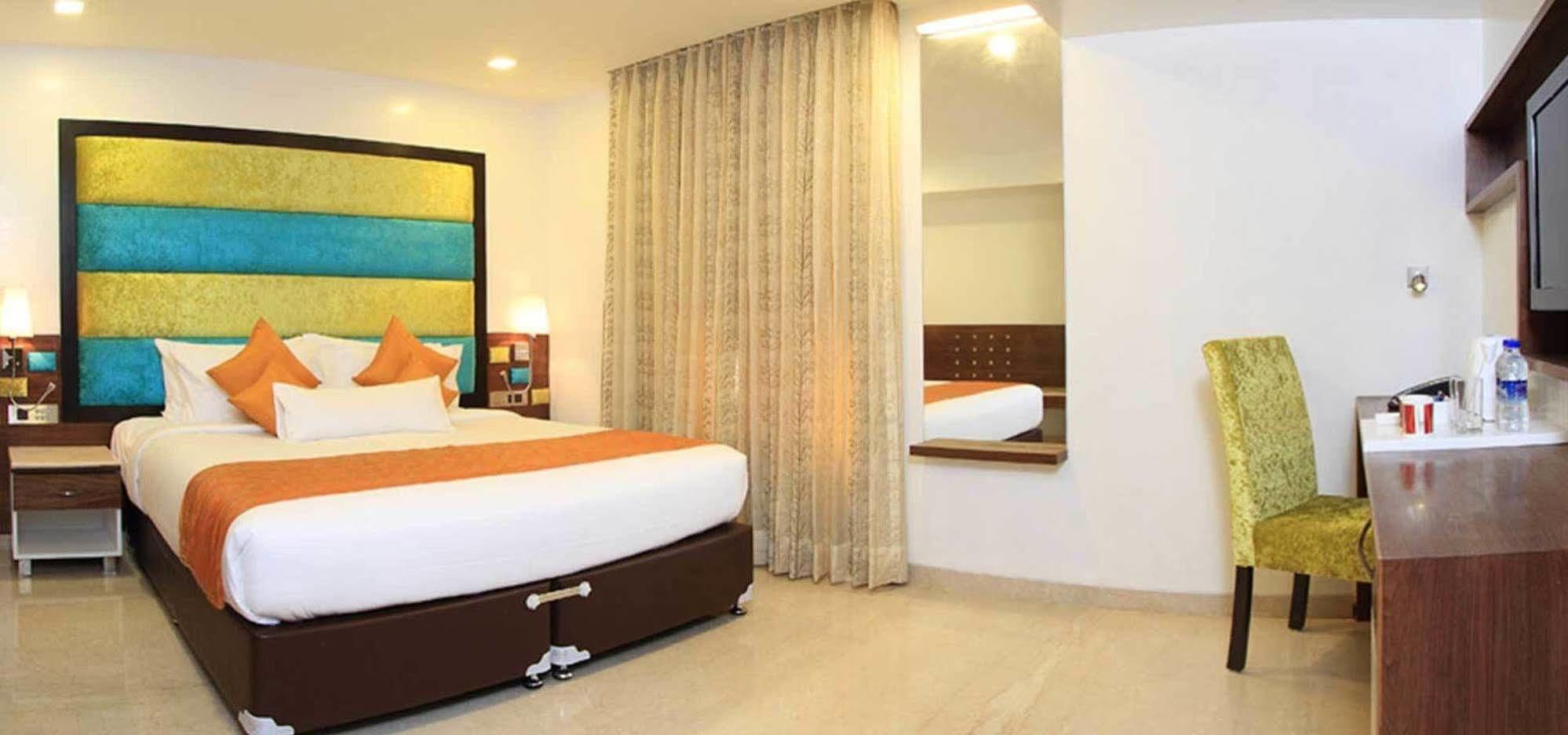La Woods Hotel Chennai